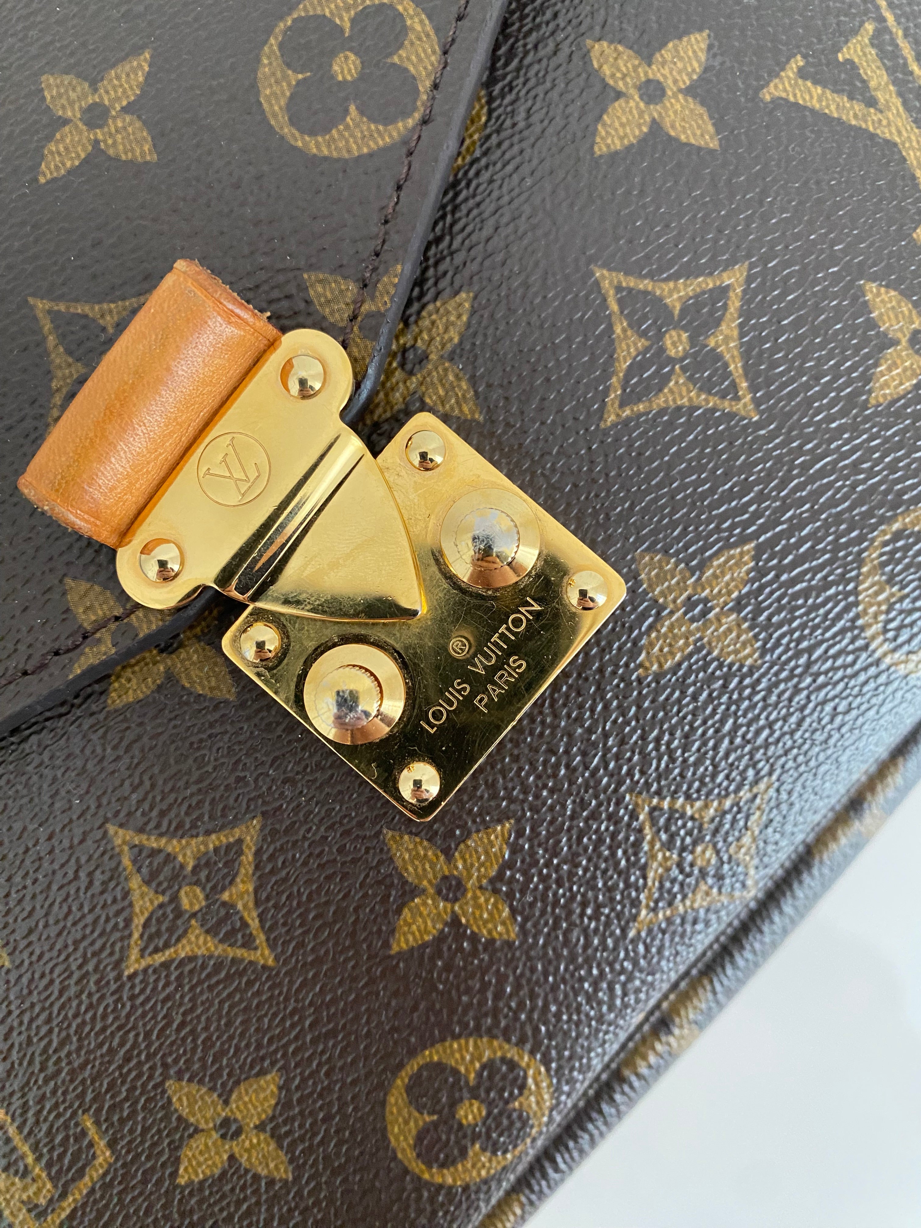 What's in my Bag - Pochette Metis